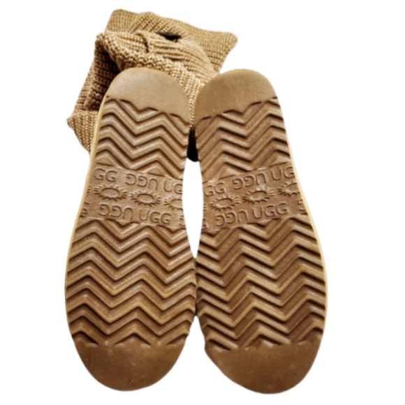 UGG Classic Cardy Knit Boots 5819 Brown Caramel Tan color Sz 9 - Picture 11 of 12